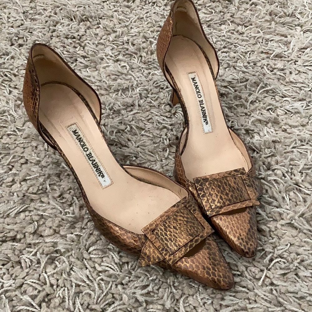 Manolo Blahnik kitten heels